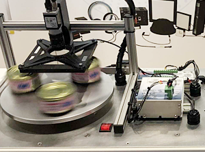 Station 4 Capturing a high-speed moving workpiece